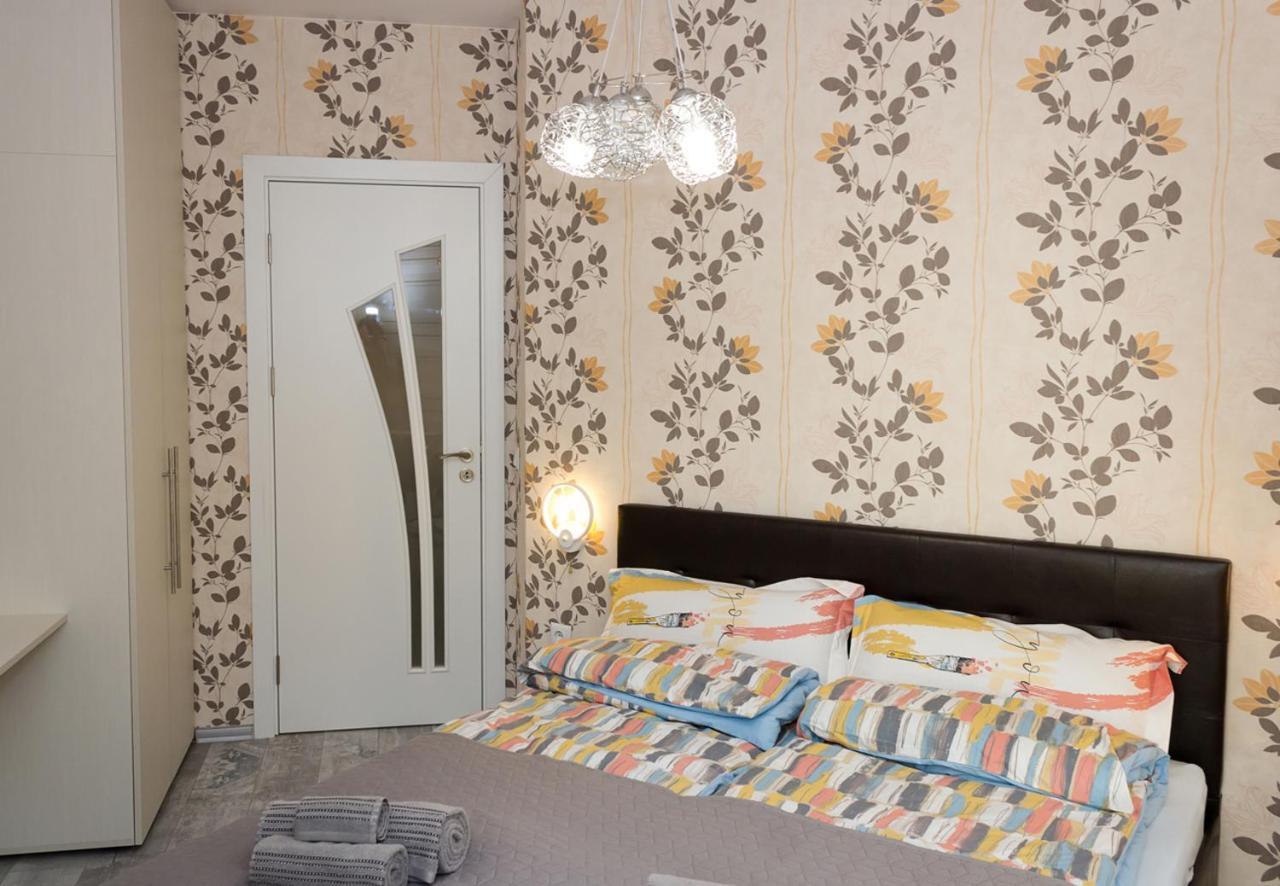 Acrylic & Pastel Apartments Varna Exterior photo