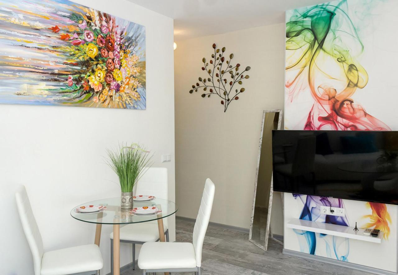 Acrylic & Pastel Apartments Varna Exterior photo